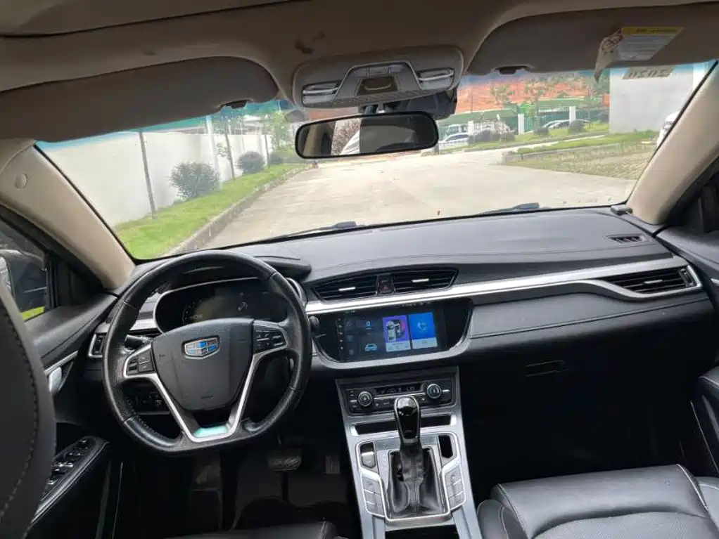 Geely Emgrand — миниатюра 6
