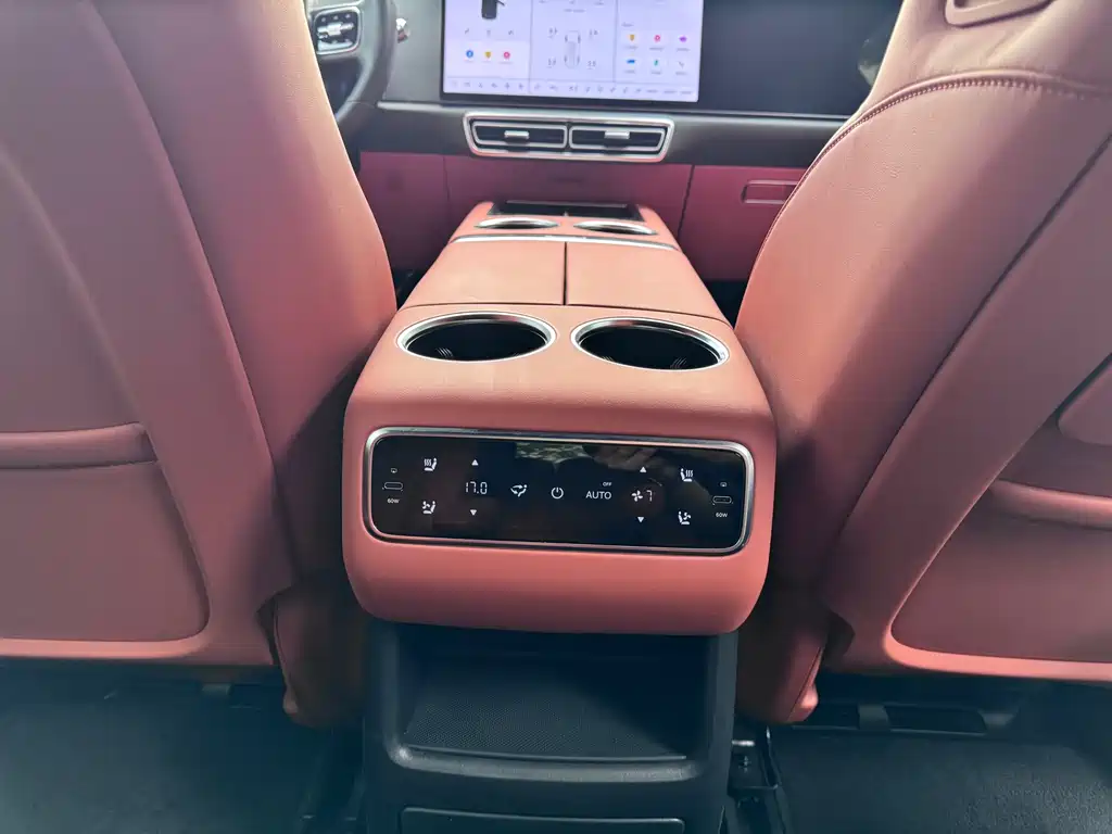 Li Auto Li L8 — миниатюра 10