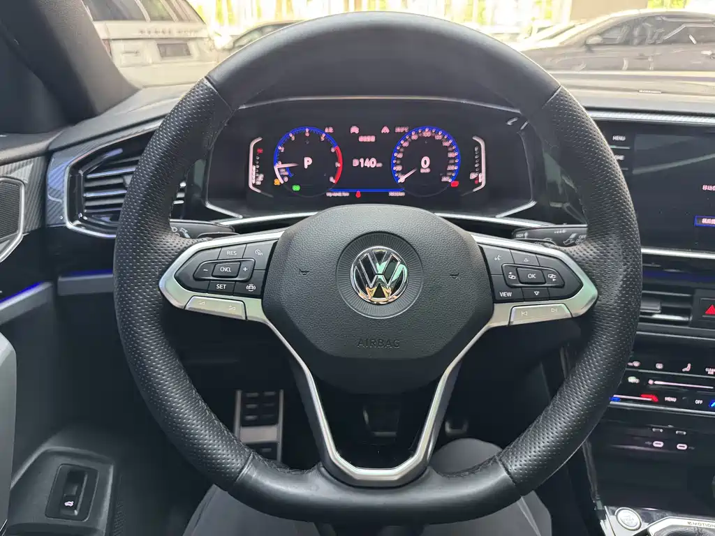 Volkswagen X — миниатюра 24