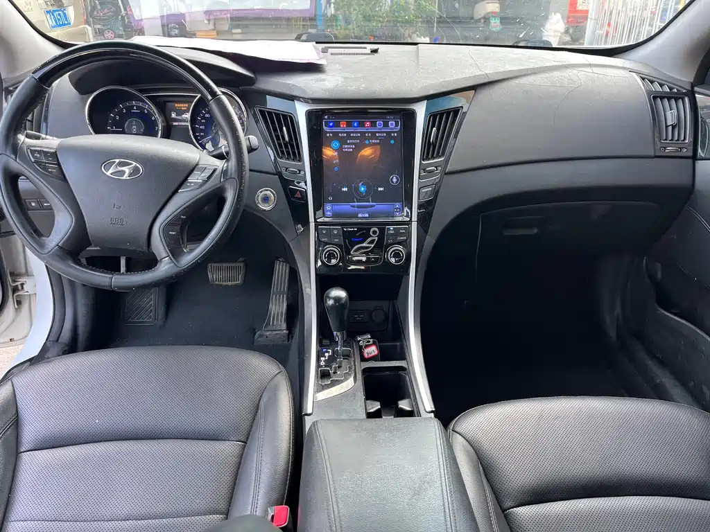 Hyundai Sonata — миниатюра 7