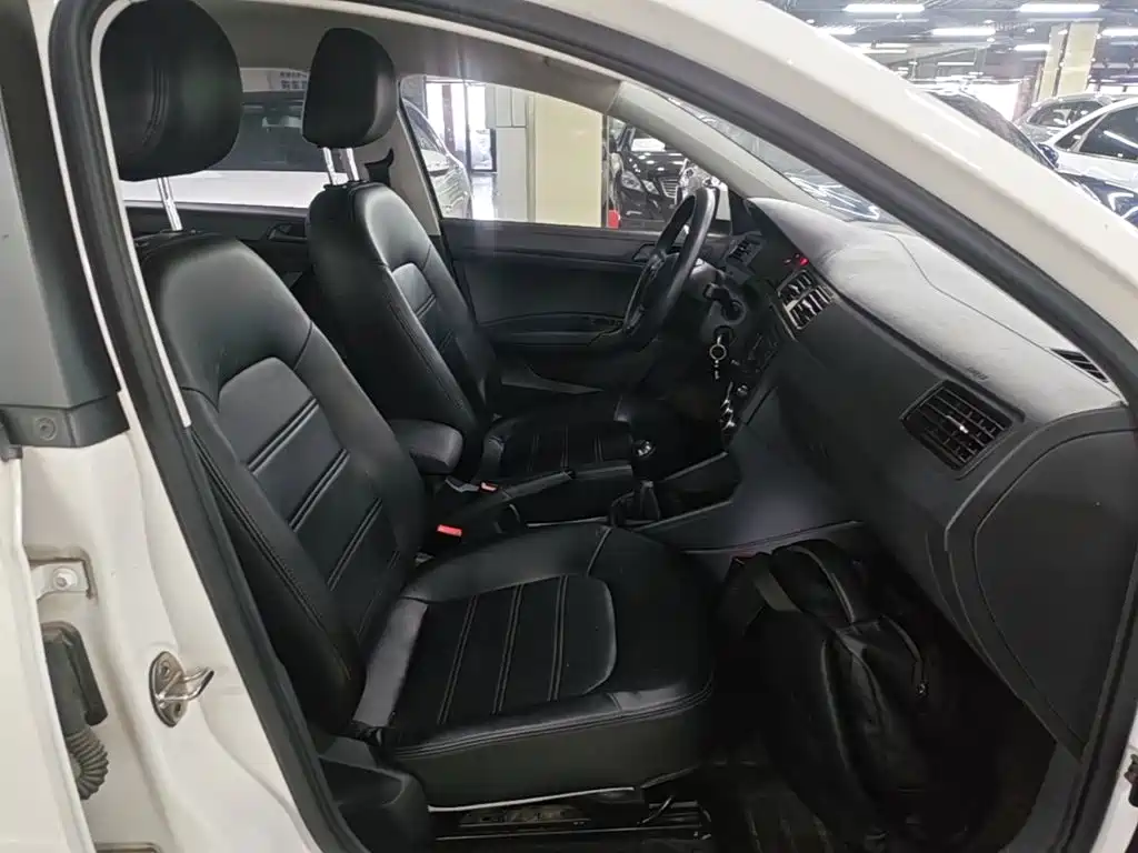 Volkswagen Santana — миниатюра 25