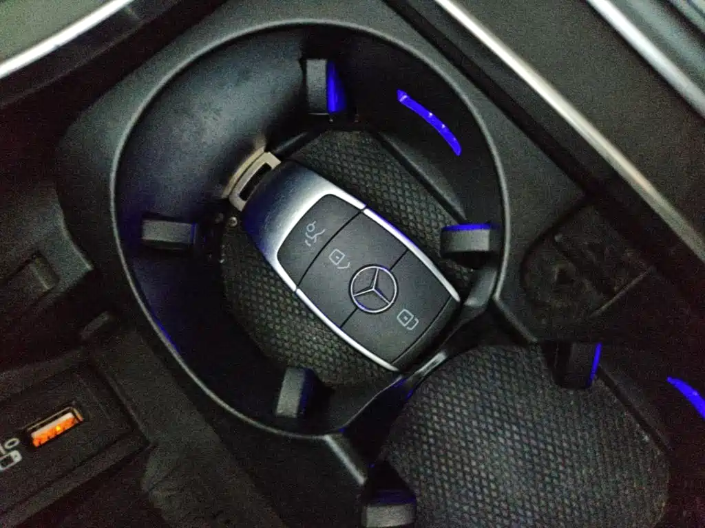 Mercedes-Benz C-Class — миниатюра 9