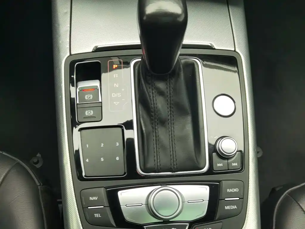 Audi A6L — миниатюра 13