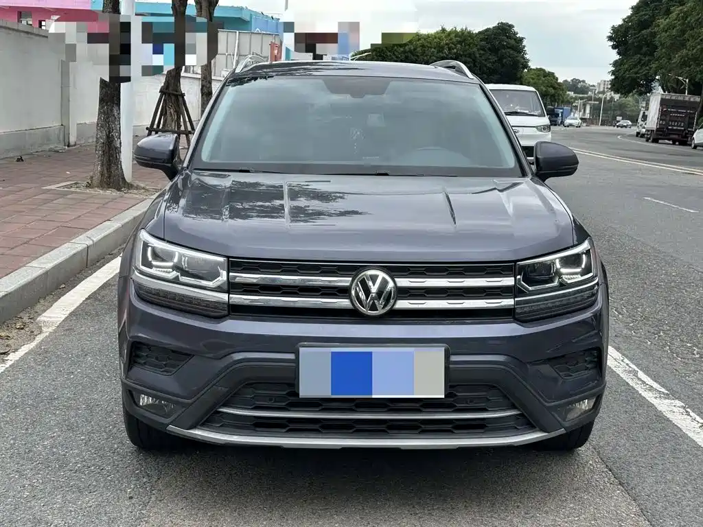 Volkswagen Tharu — миниатюра 2