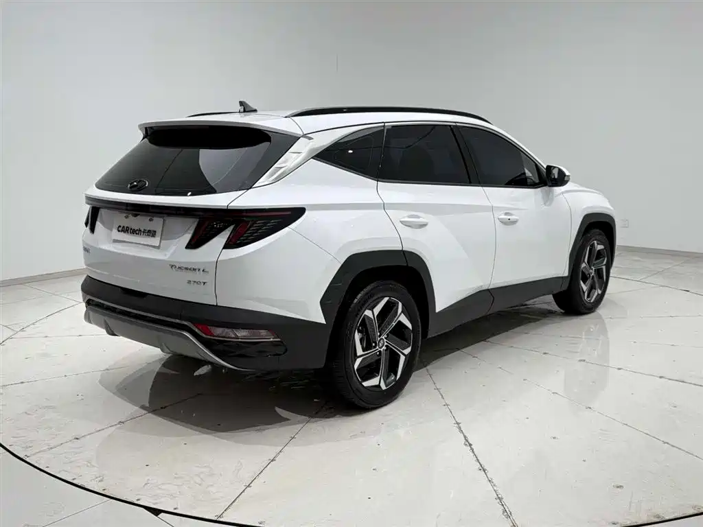 Hyundai Tucson 2023 L 1.5T AT DLX Luxury