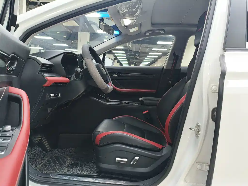 Geely Emgrand S - фото 6