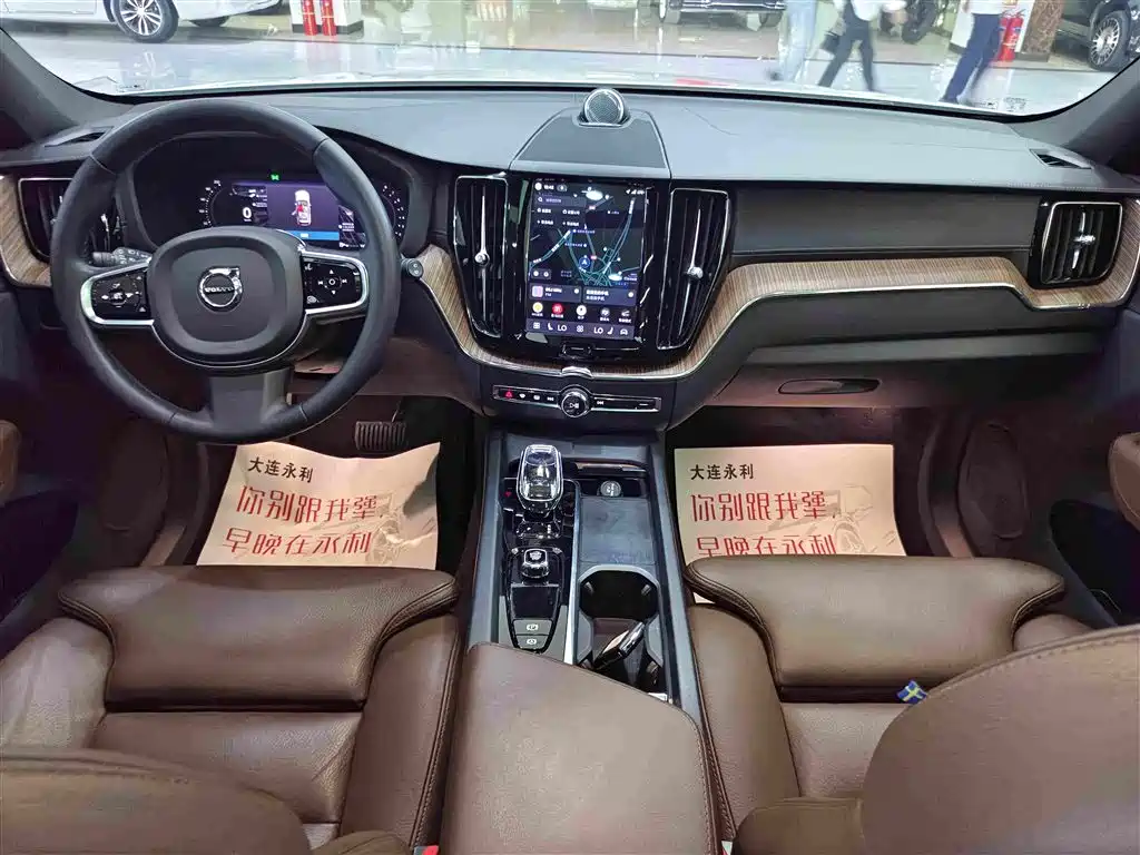 Volvo XC60 — миниатюра 10