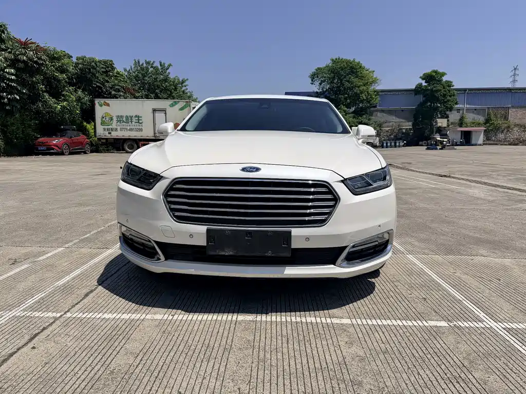 Ford Taurus — миниатюра 2