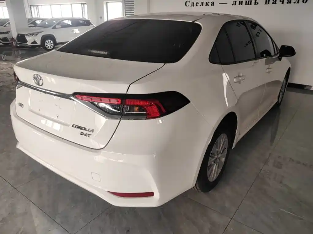 Toyota Corolla — миниатюра 3
