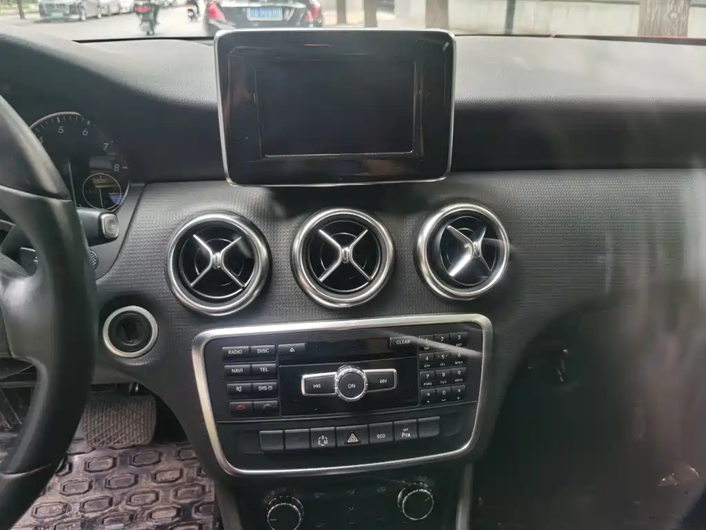 Mercedes-Benz A-Class (Import) — миниатюра 10