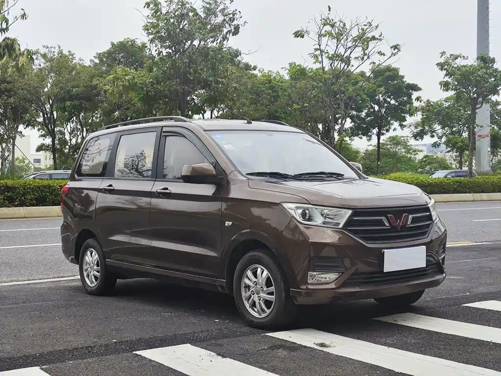 Wuling Hongguang — миниатюра 3