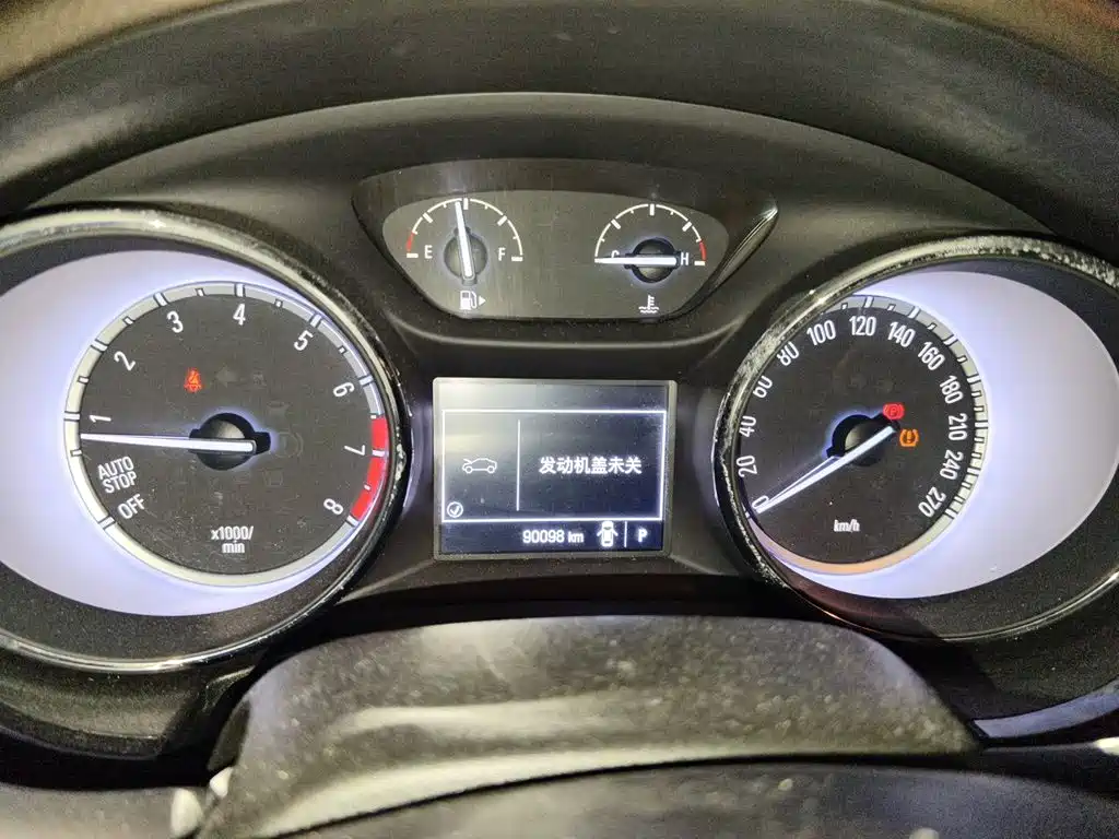 Buick Verano — миниатюра 8