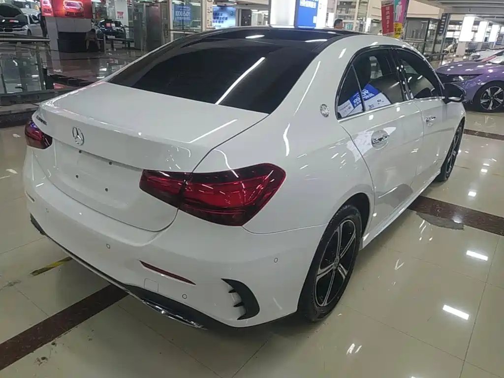 Mercedes-Benz A-Class — миниатюра 7