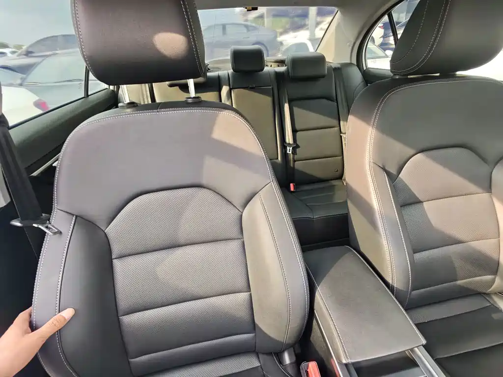 Geely Emgrand — миниатюра 10