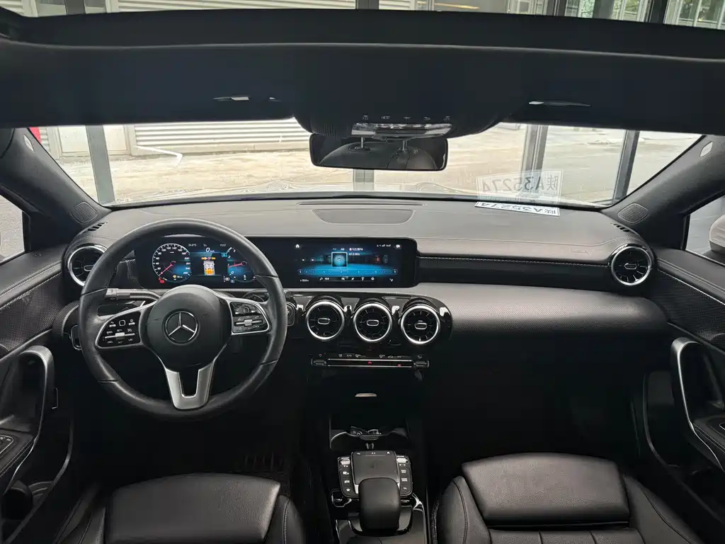 Mercedes-Benz A-Class — миниатюра 12
