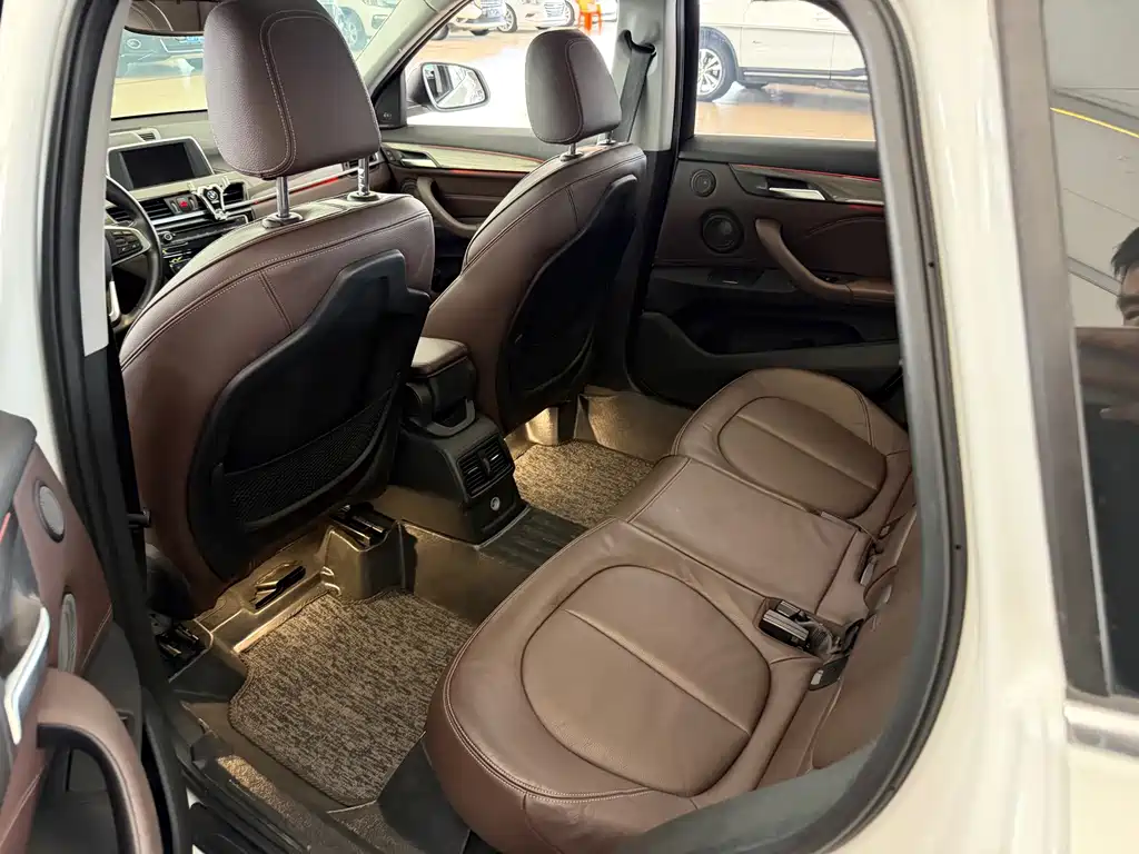BMW X1 — миниатюра 19