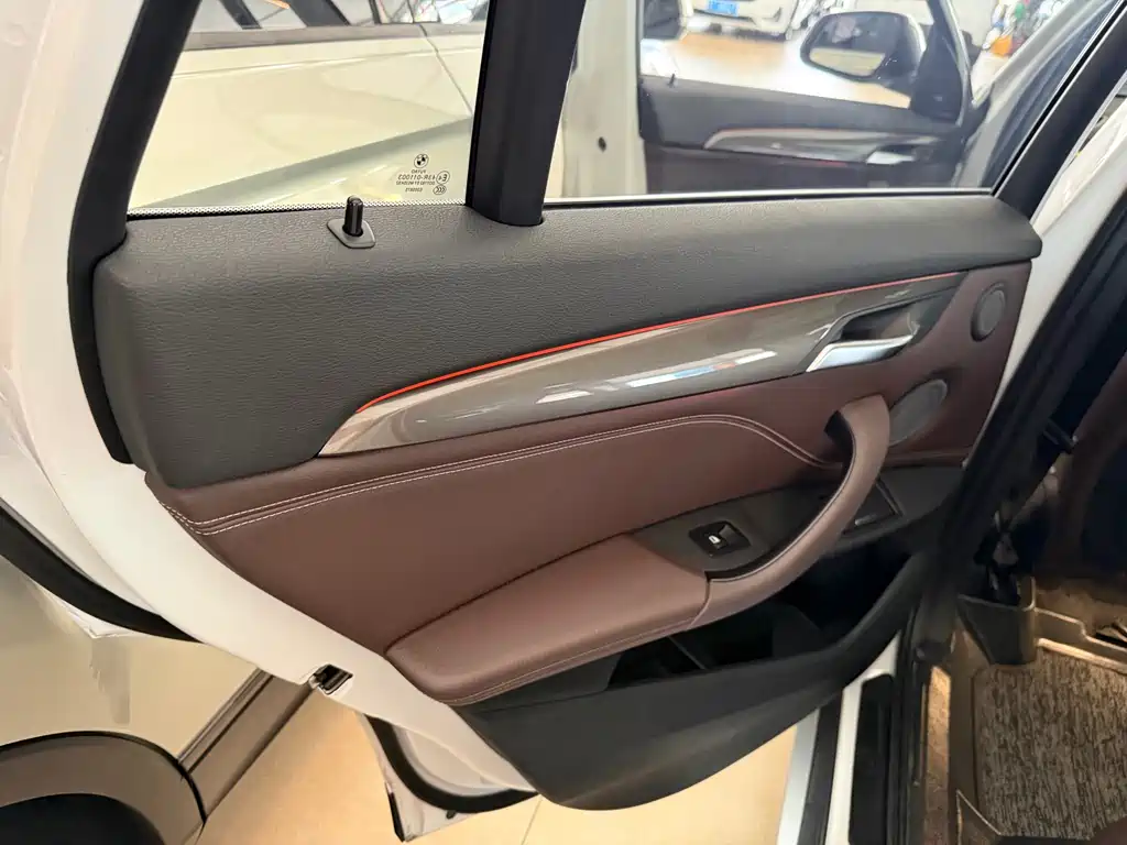 BMW X1 — миниатюра 21