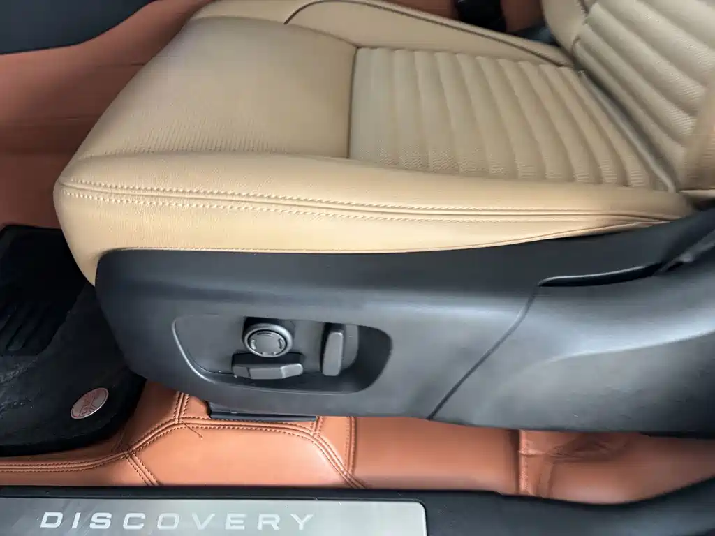 Land Rover Discovery Sport — миниатюра 13