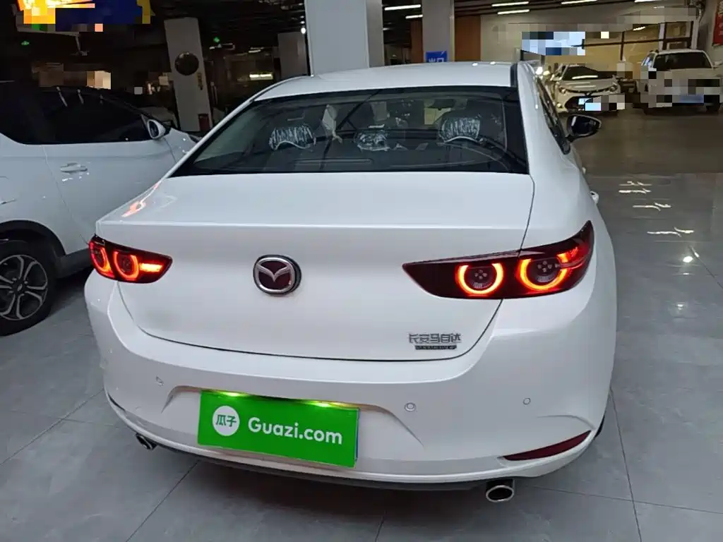 Mazda 3 Axela — миниатюра 6