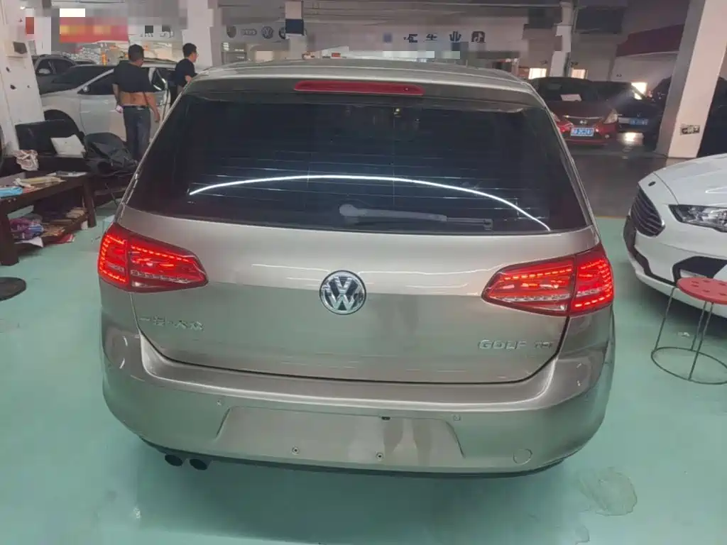 Volkswagen Golf — миниатюра 6