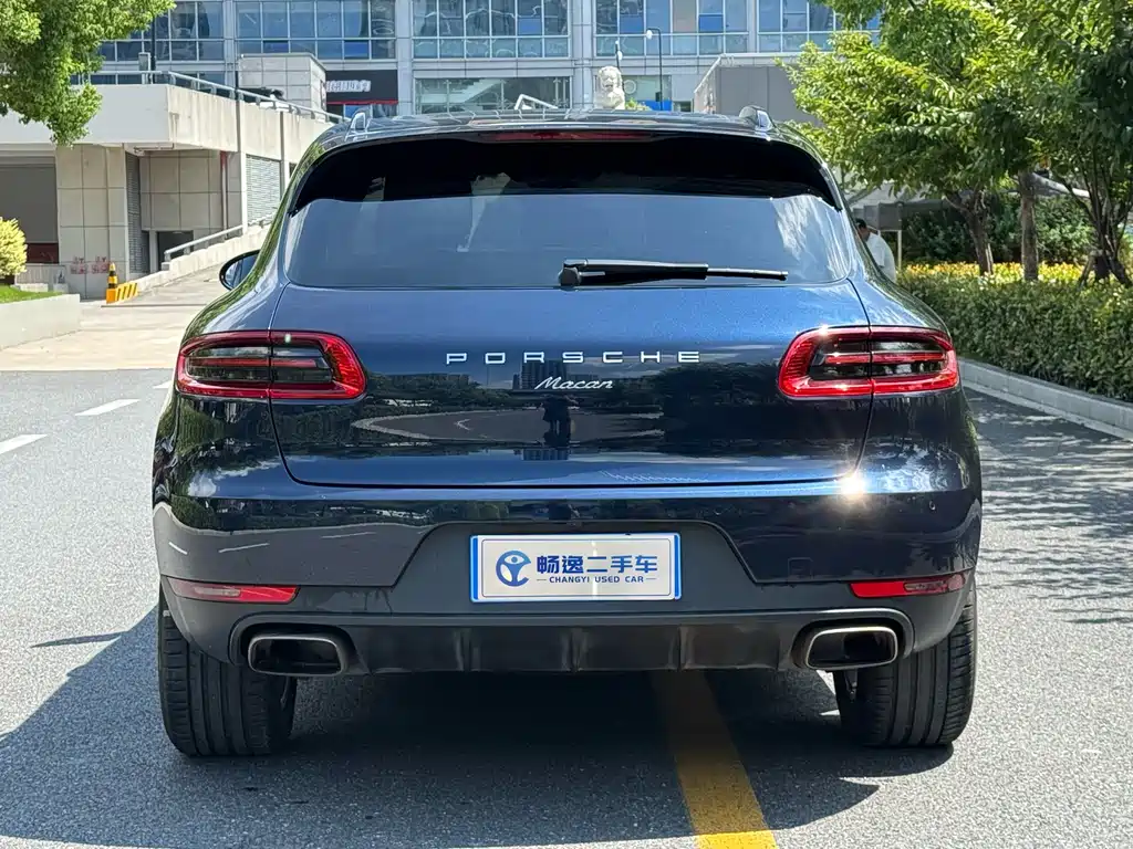 Porsche Macan — миниатюра 4