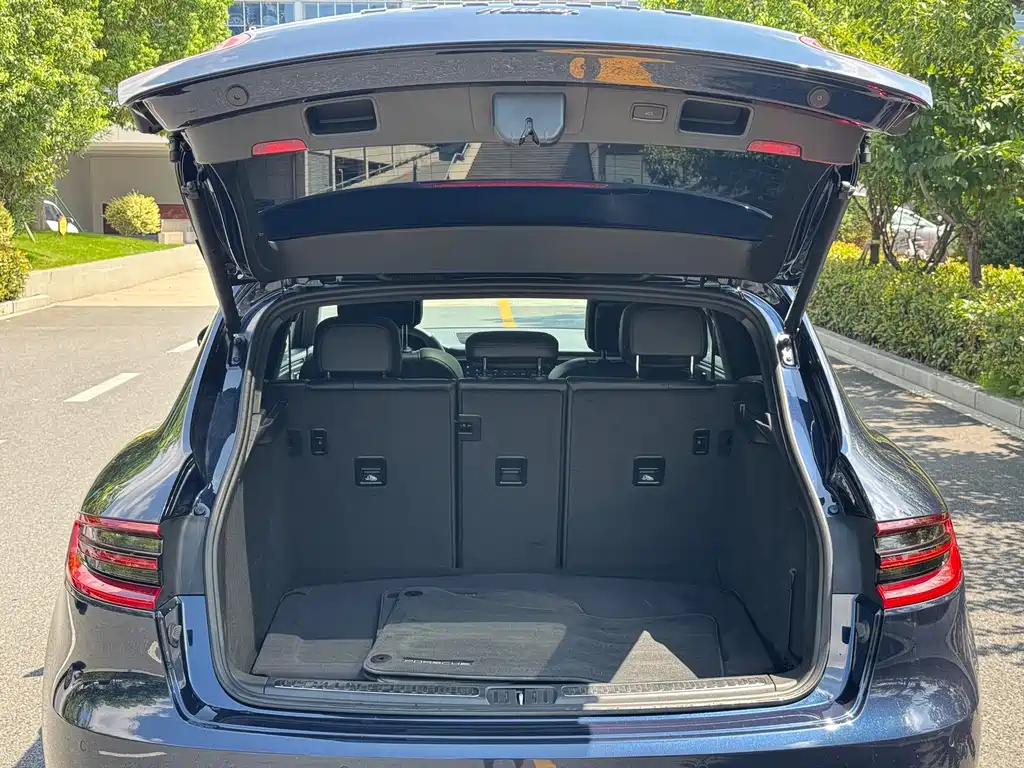 Porsche Macan — миниатюра 15