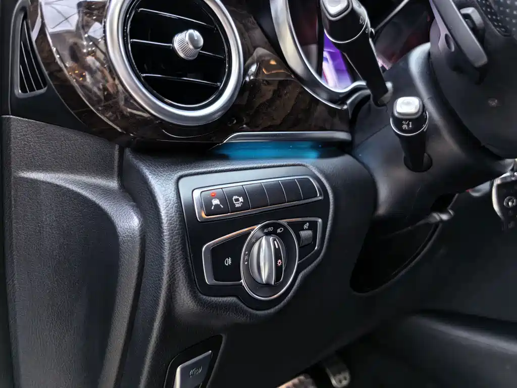 Mercedes-Benz V-Class — миниатюра 6