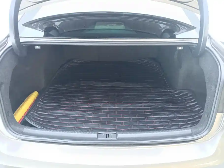 Volkswagen Passat — миниатюра 4