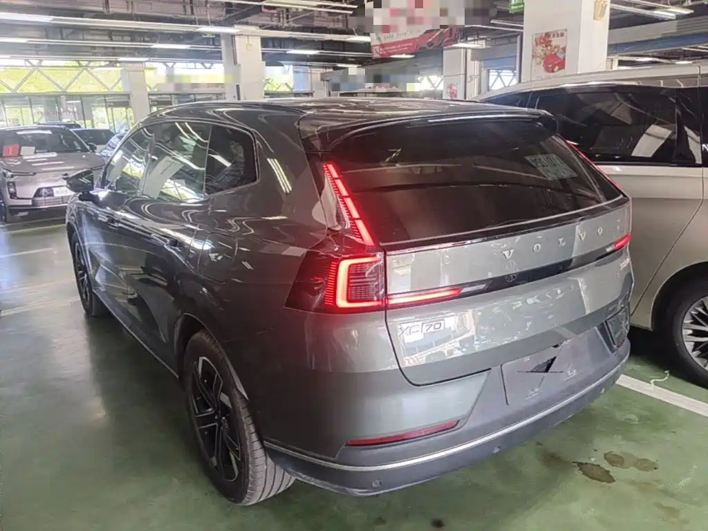 Volvo XC70 PHEV — миниатюра 5