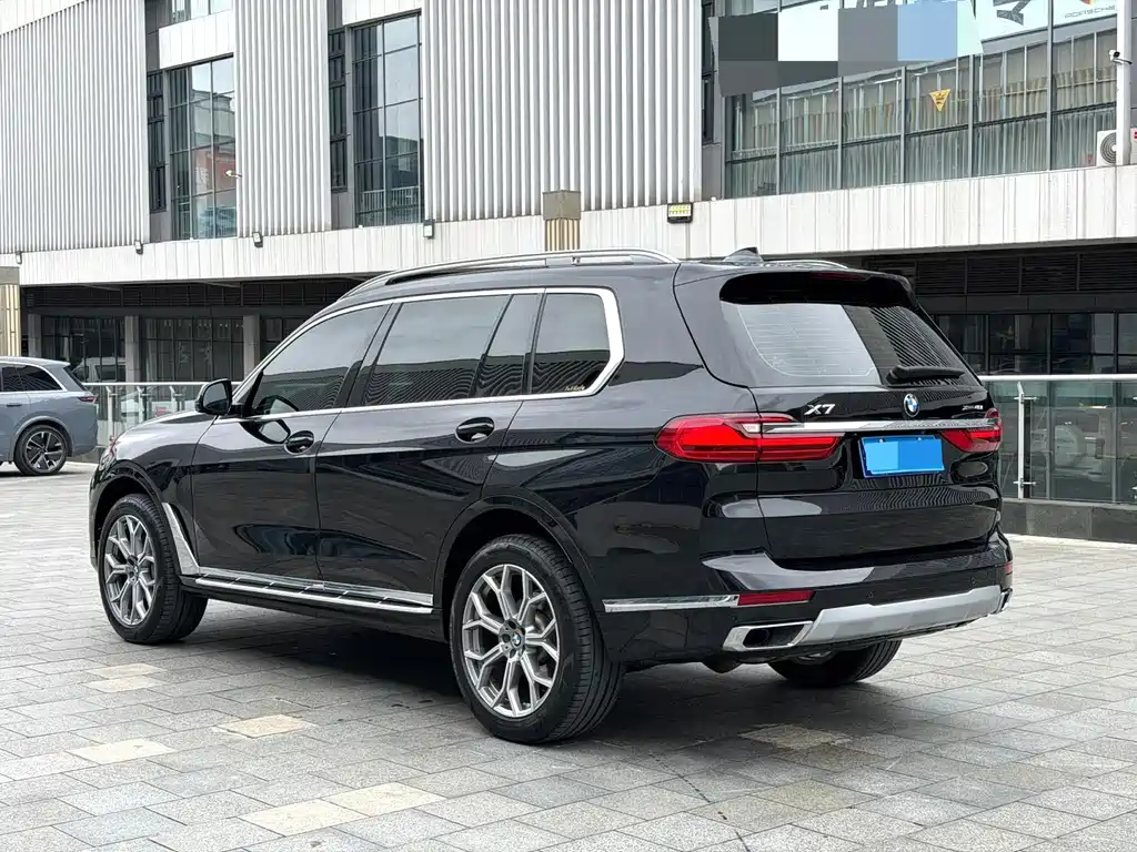 BMW X7 — миниатюра 20