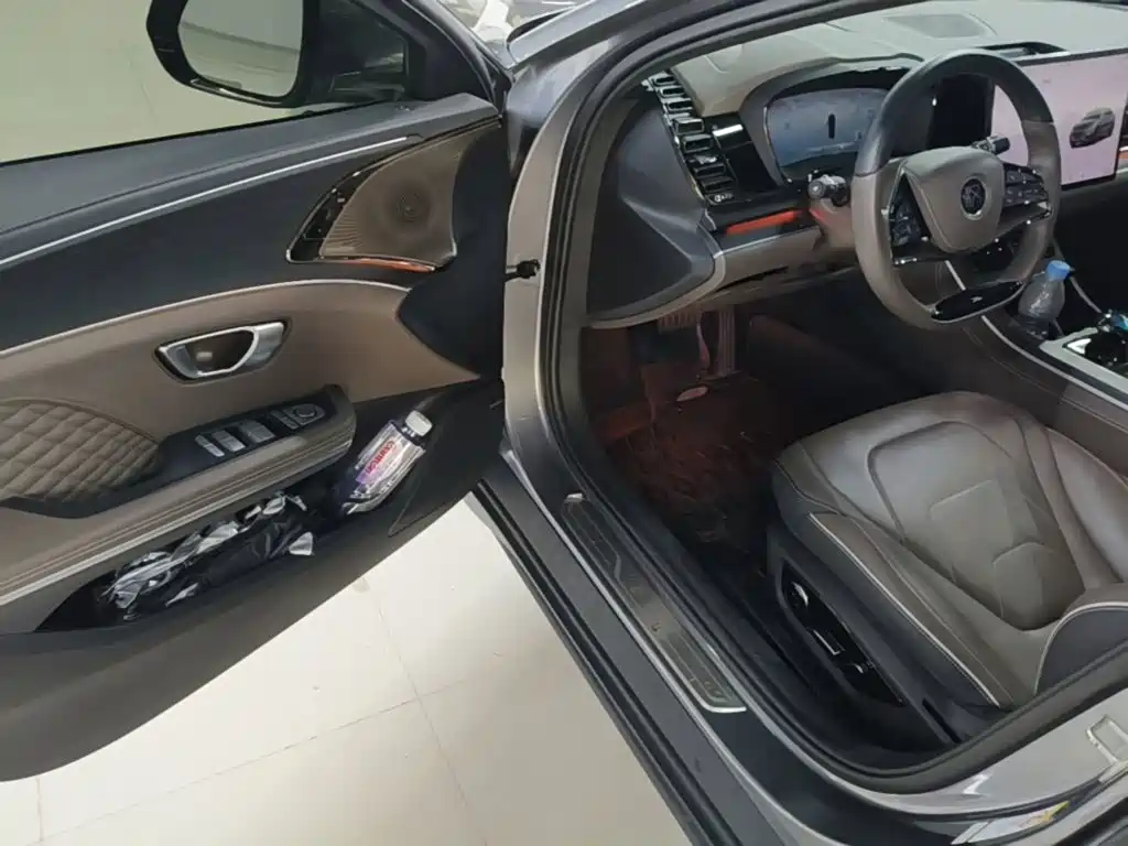 BYD Han — миниатюра 16