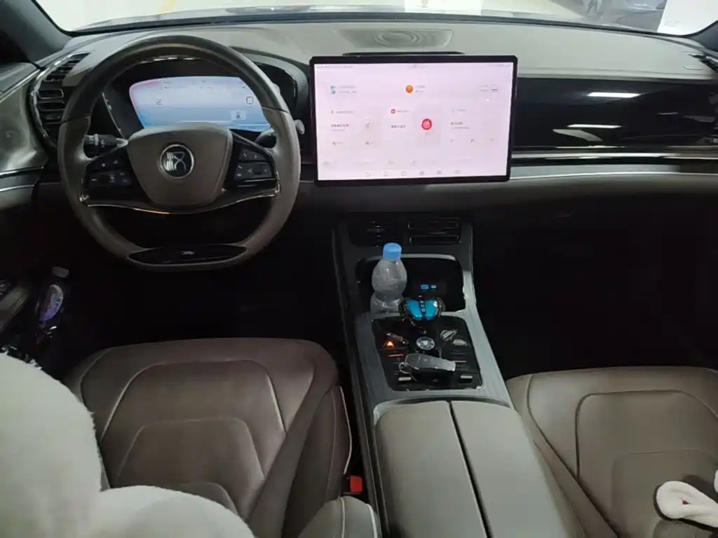 BYD Han — миниатюра 10