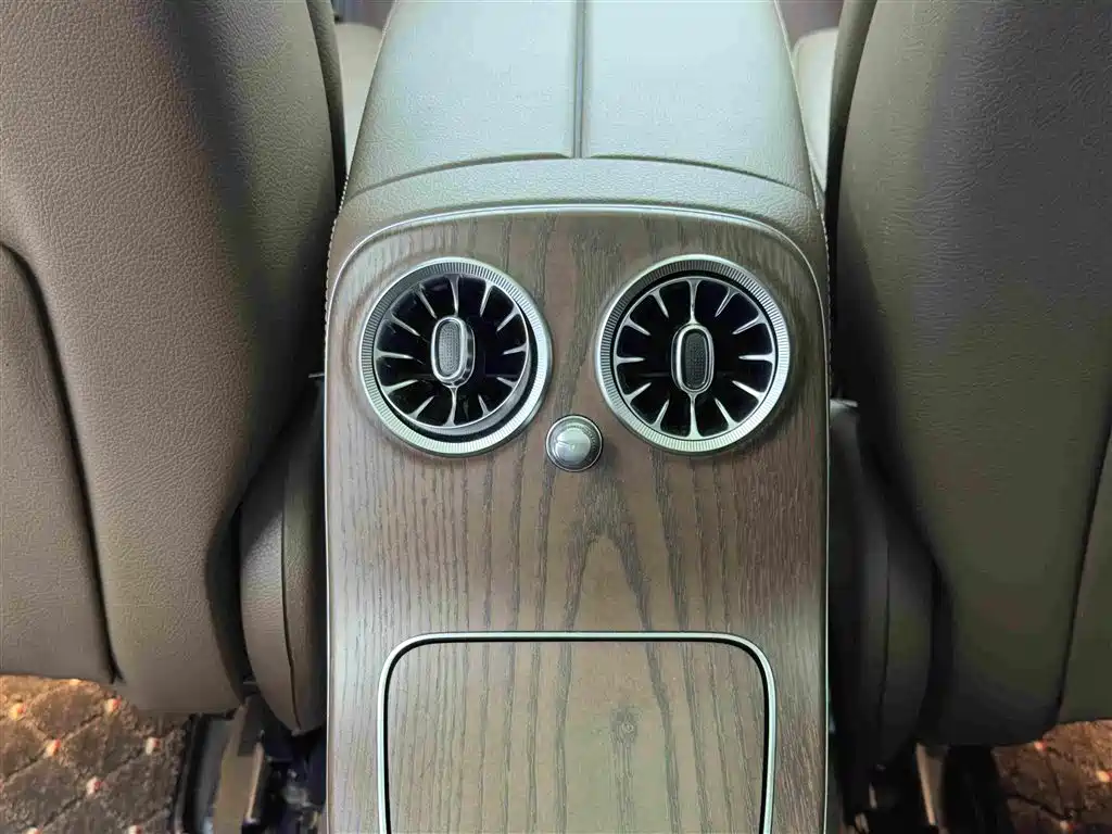Mercedes-Benz E-Class New Energy — миниатюра 14