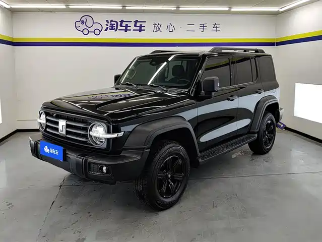 2023 TANK 300