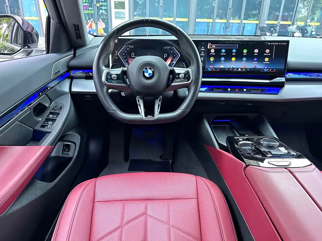 BMW 5 Series — миниатюра 7