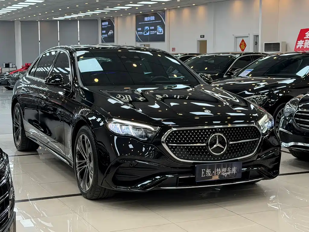 Mercedes-Benz E-Class — миниатюра 2