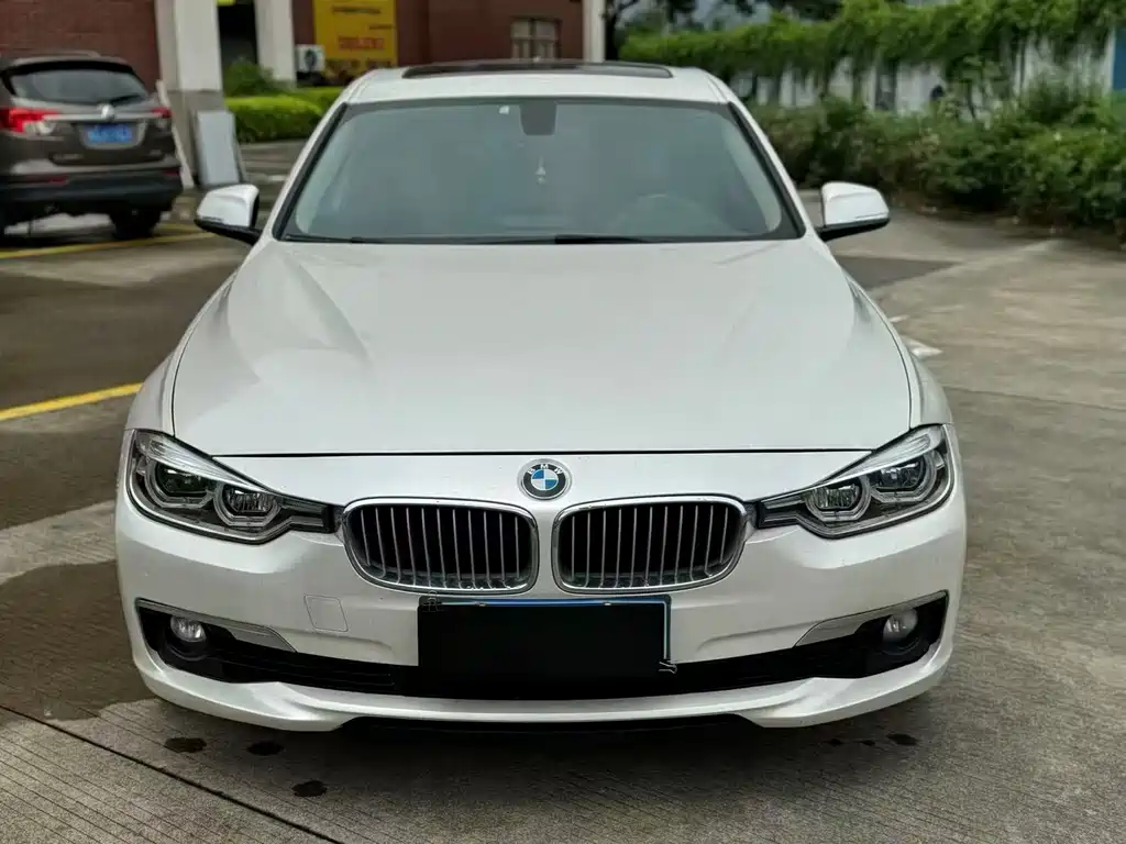 BMW 3 Series — миниатюра 2