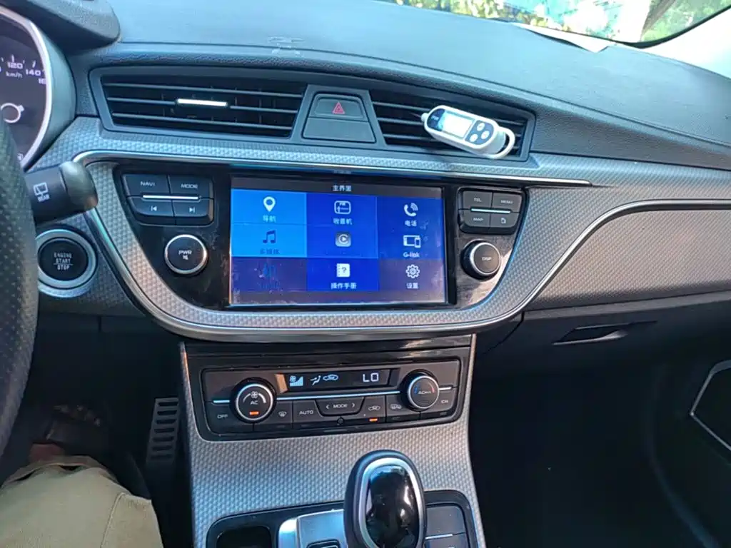 Geely Emgrand GS — миниатюра 13