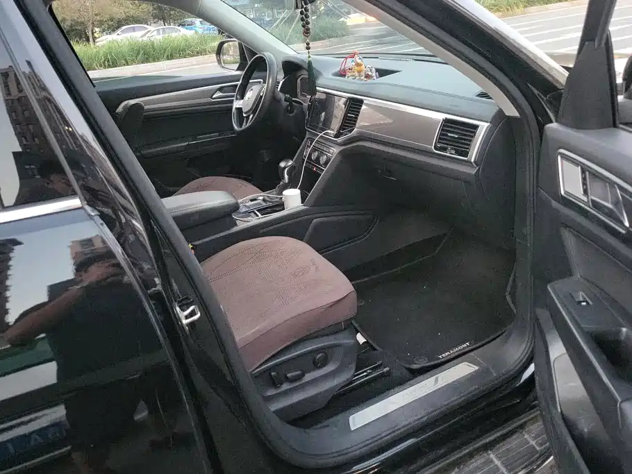 Volkswagen Teramont — миниатюра 8