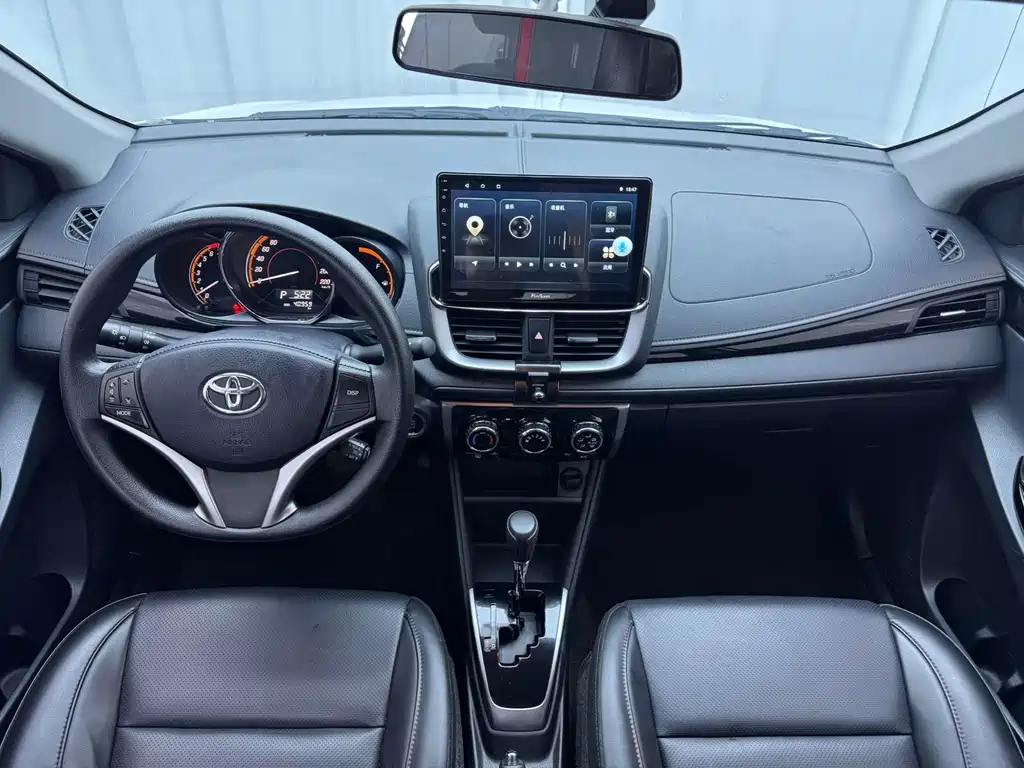 Toyota Yaris L — миниатюра 12