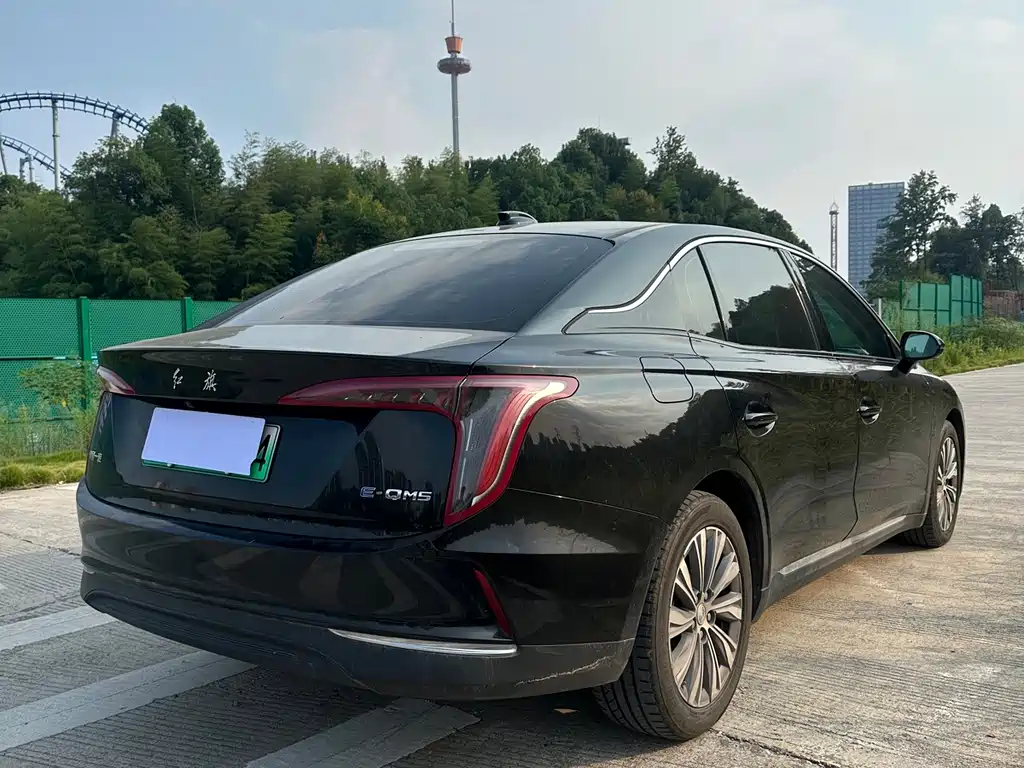 Hongqi Hongqi E-QM5 — миниатюра 8