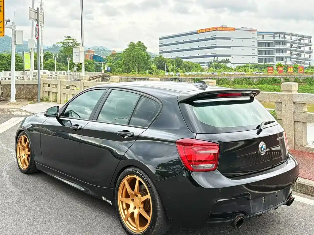 BMW 1 Series (Import) — миниатюра 6