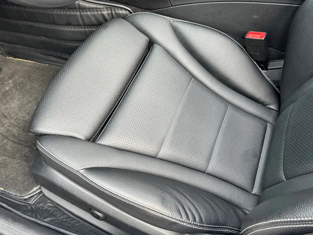 Mercedes-Benz C-Class — миниатюра 15