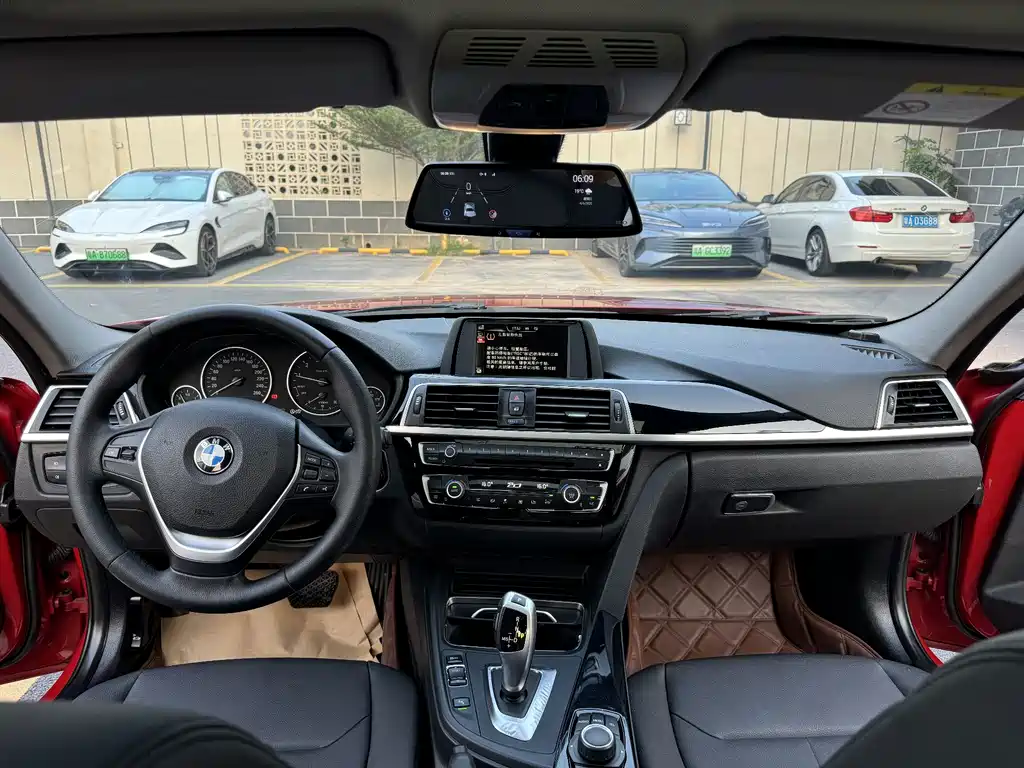 BMW 3 Series — миниатюра 13