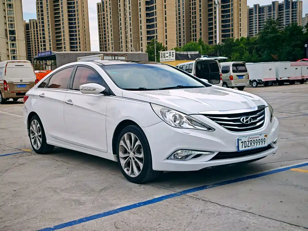 Hyundai Sonata — миниатюра 3