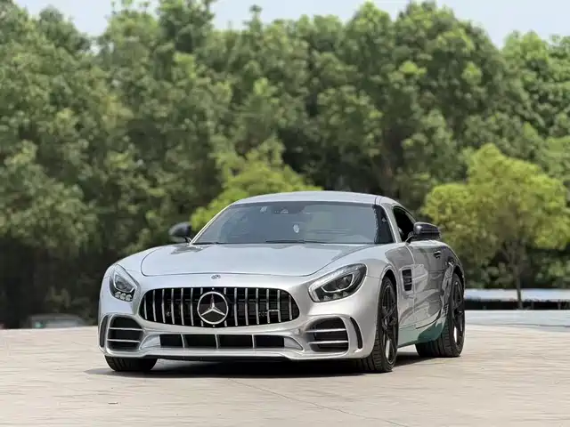 MERCEDES-BENZ AMG GT 2019