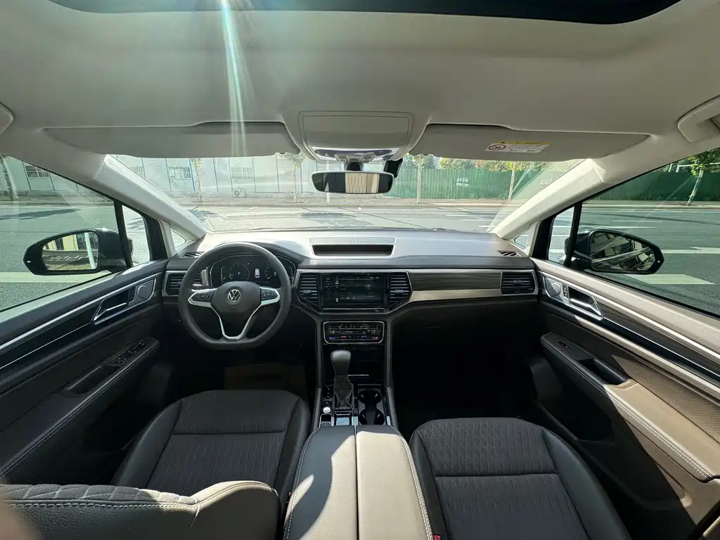 Volkswagen Viloran — миниатюра 9