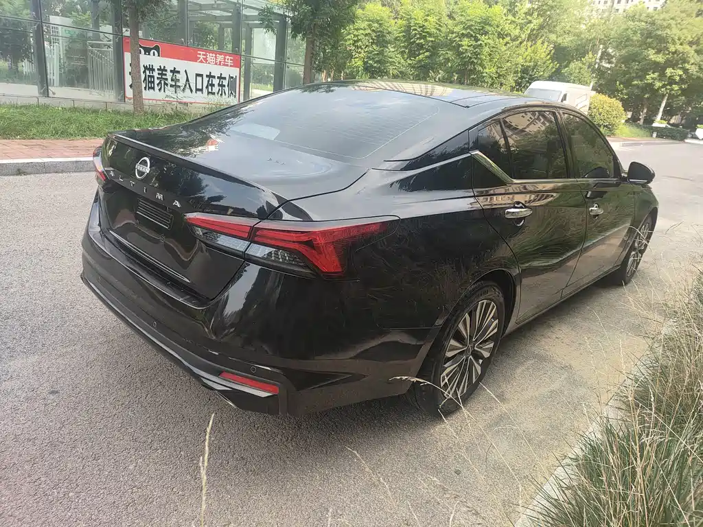 Nissan Teana — миниатюра 7