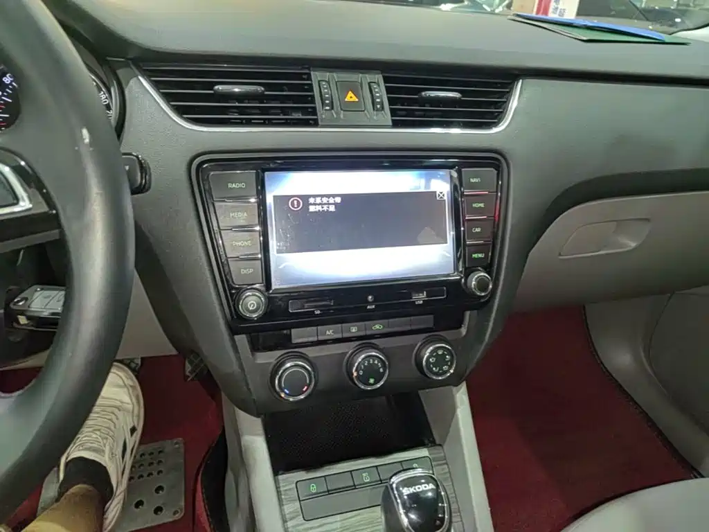 Skoda Octavia — миниатюра 13