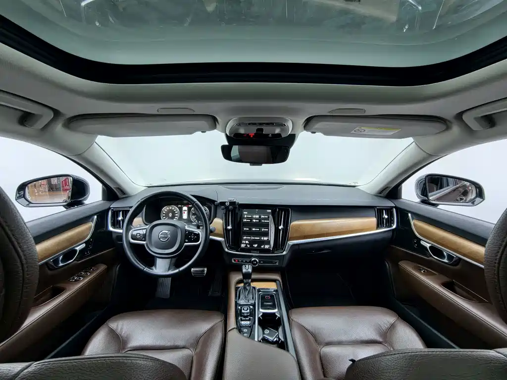 Volvo S90 — миниатюра 20